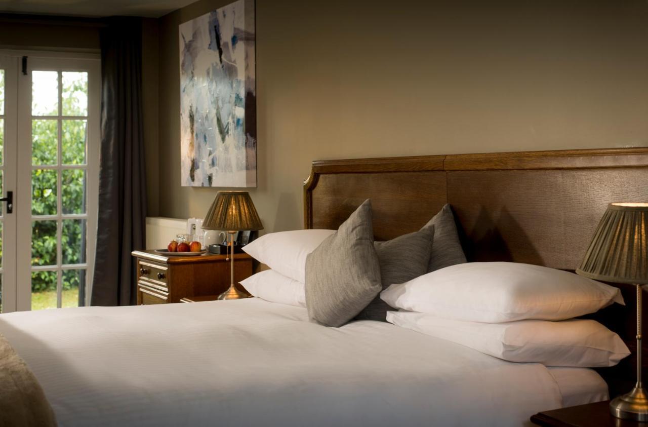 Crouchers Hotel شيشستر المظهر الخارجي الصورة
